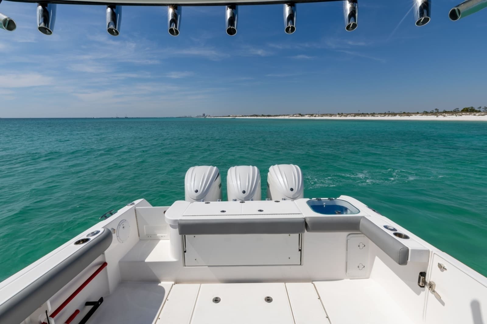 2023 Everglades 365 CC - Photo 11