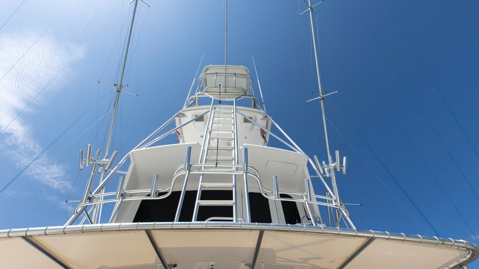 2005 Viking 61 Enclosed Bridge - Photo 5