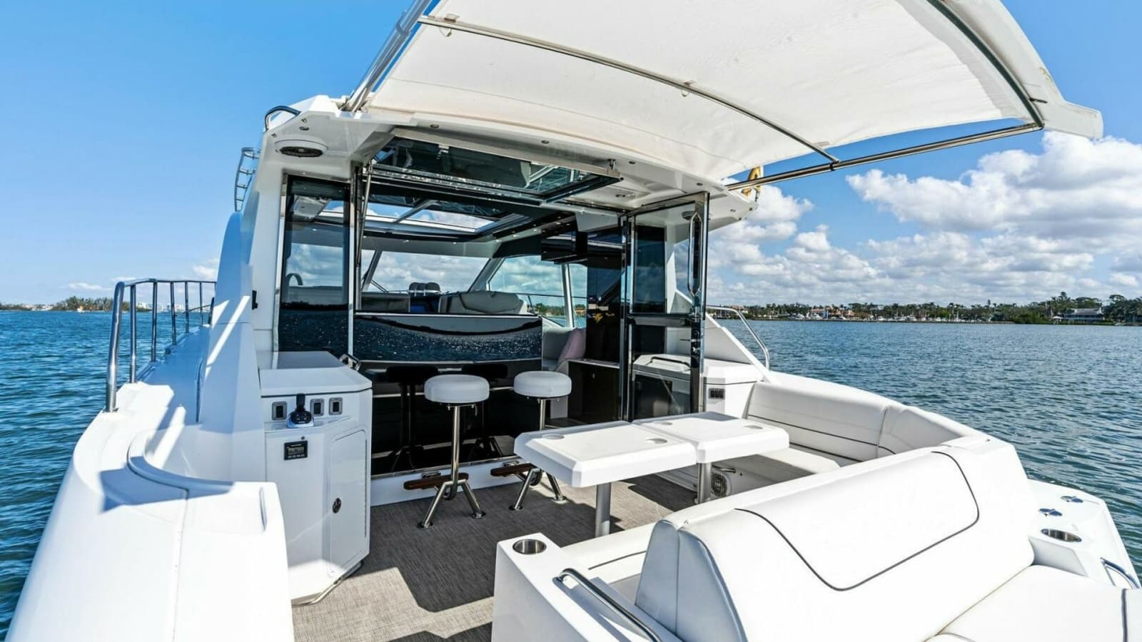 2019 Cruisers Yachts 45 Cantius - Photo 27