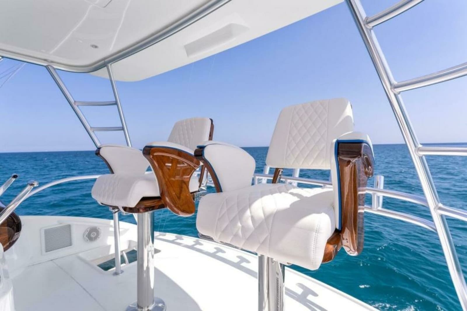 2021 Viking 54 Convertible - Photo 57