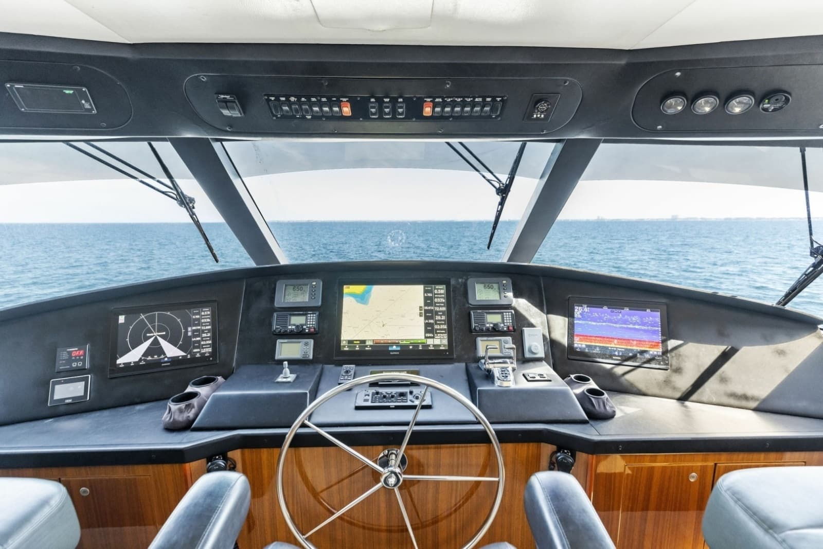 2008 Viking 68 Skybridge - Photo 41