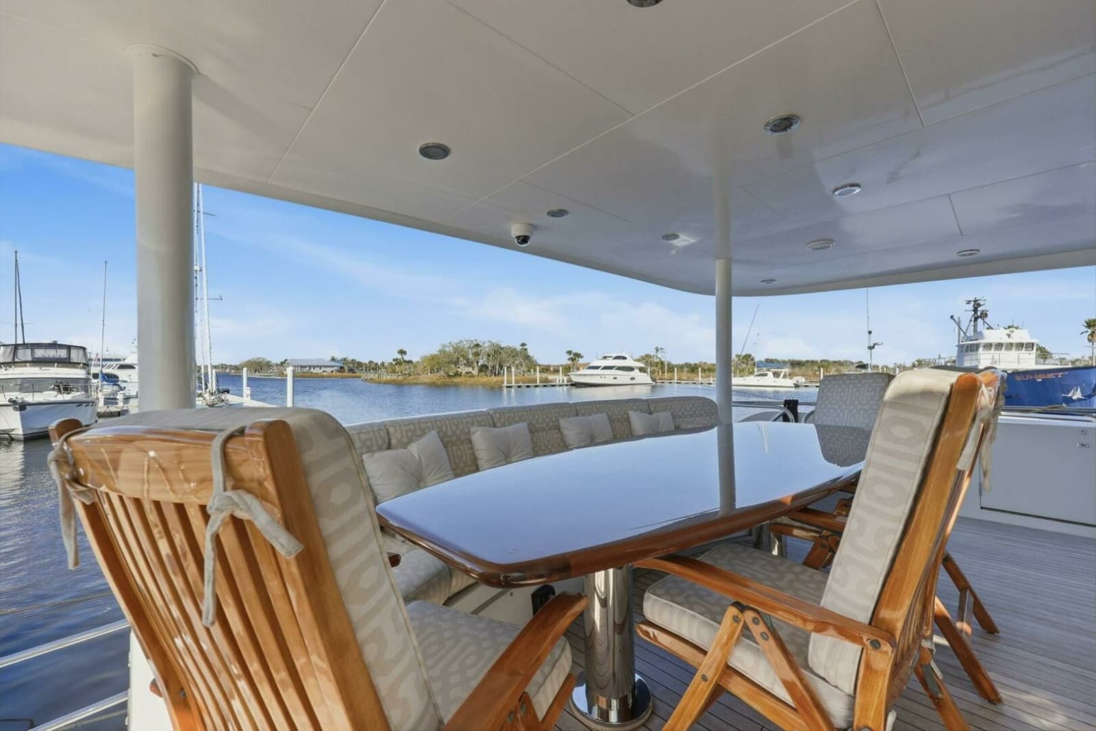 2008 Cheoy Lee 95 Motor Yacht - Photo 13