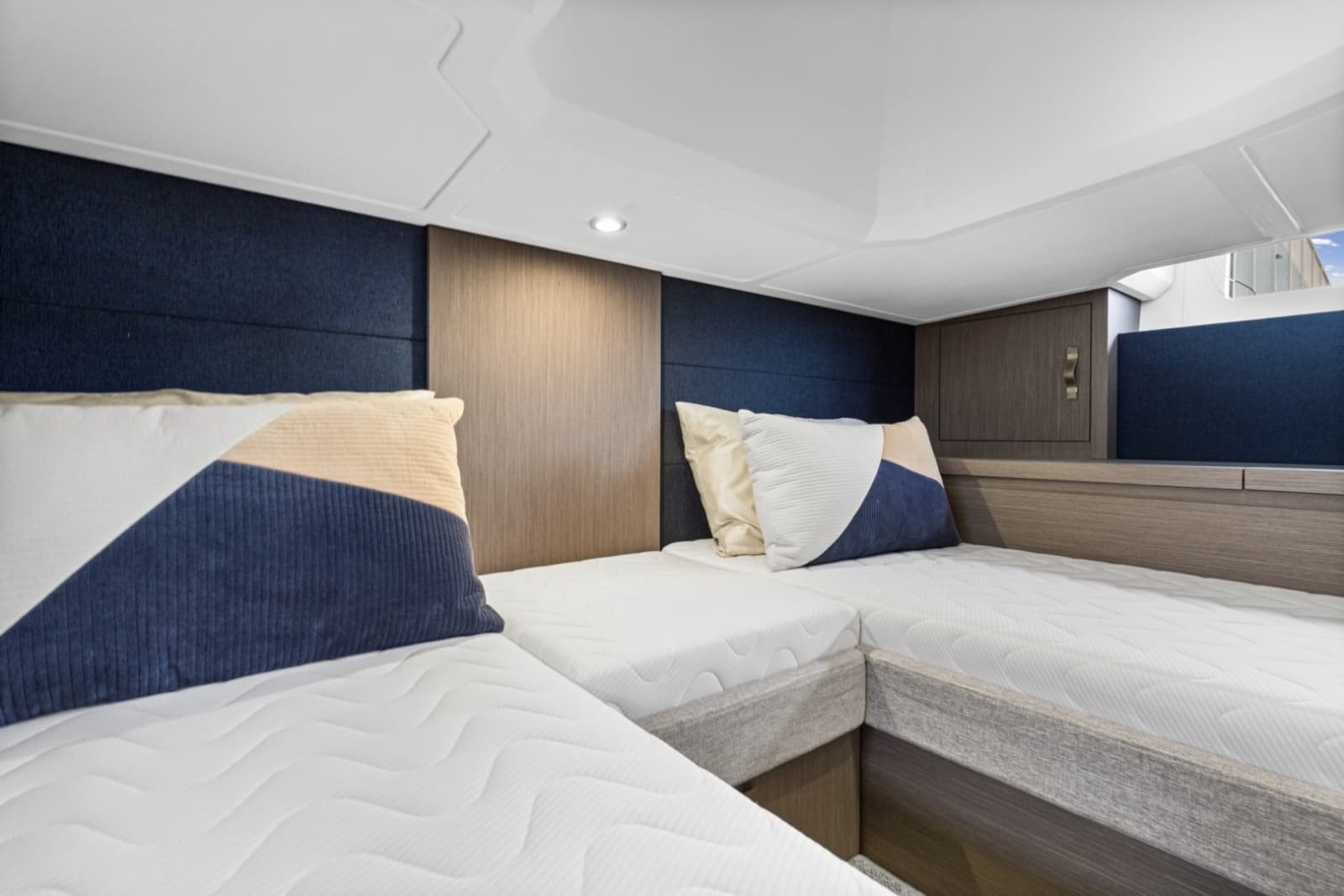 2022 Beneteau 41 Grand Turismo - Photo 14