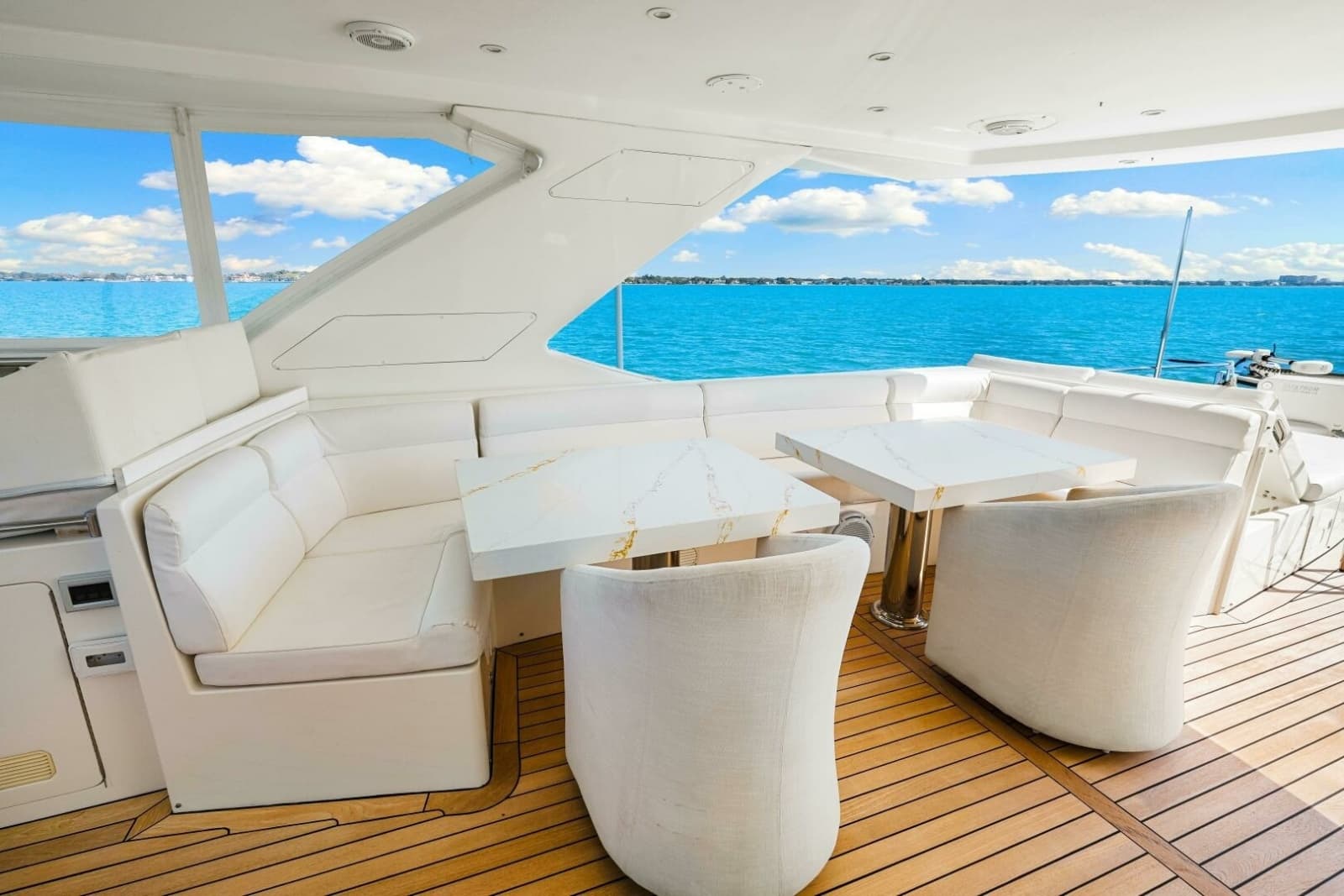 2010 Ocean Alexander 83 Motor Yacht - Photo 50