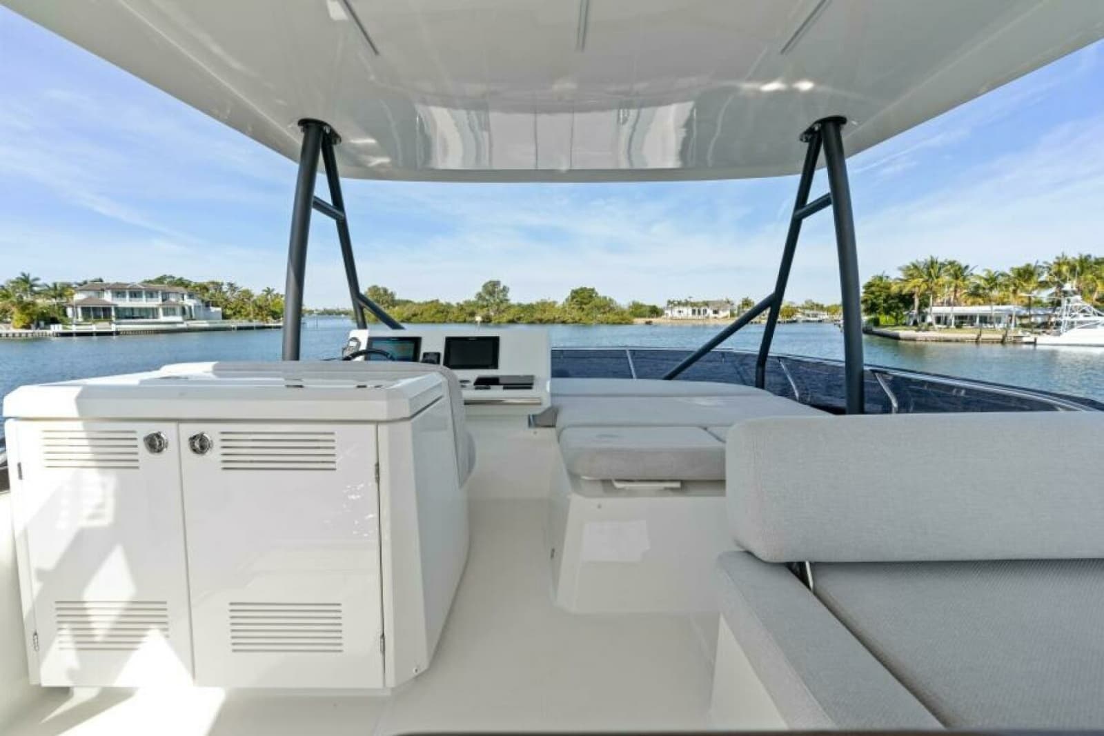 2020 Prestige 520 Flybridge - Photo 49