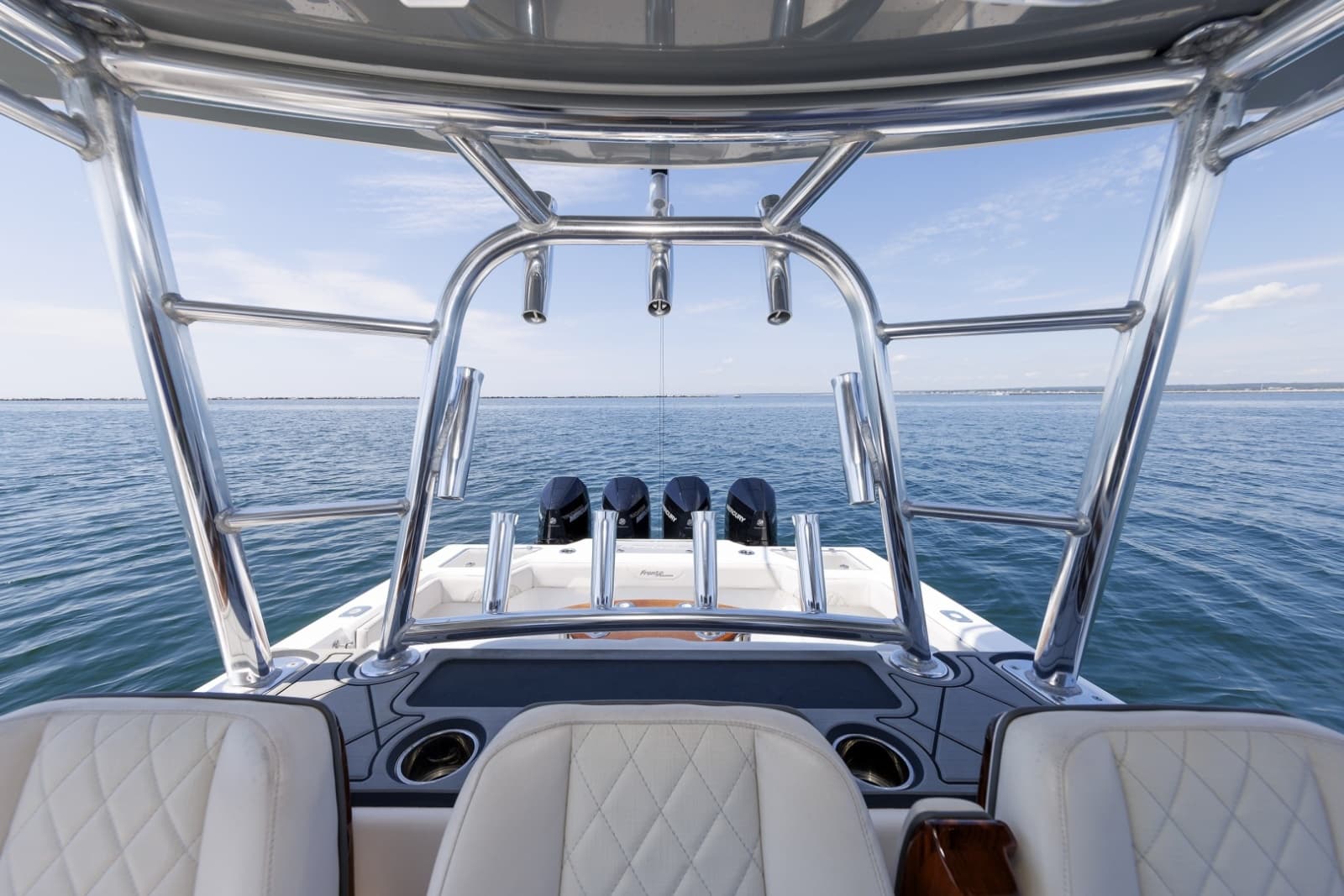 2021 Front Runner 39 Center Console - Photo 17