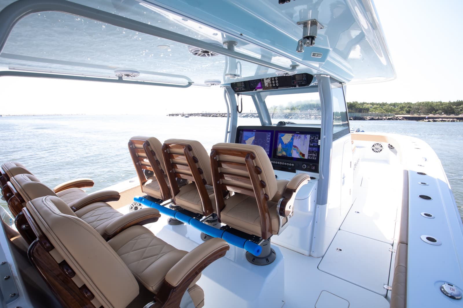 2025 Freeman 43 Center Console - Photo 2