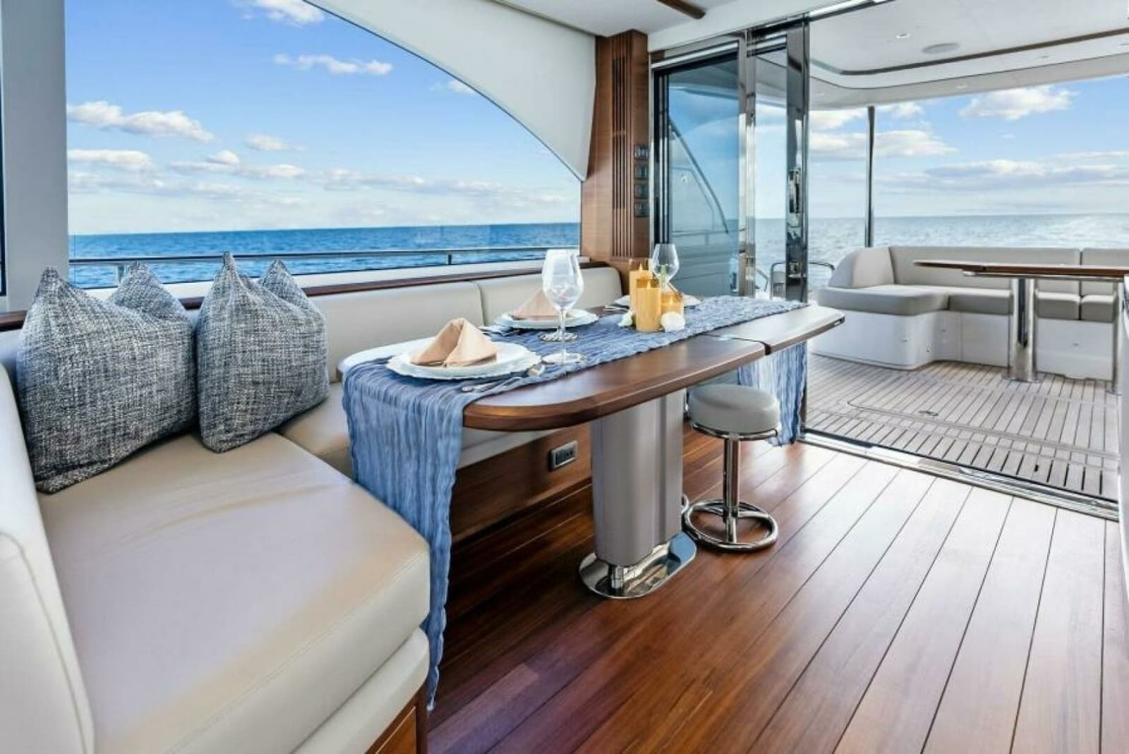 2024 Princess Y72 Motor Yacht - Photo 62