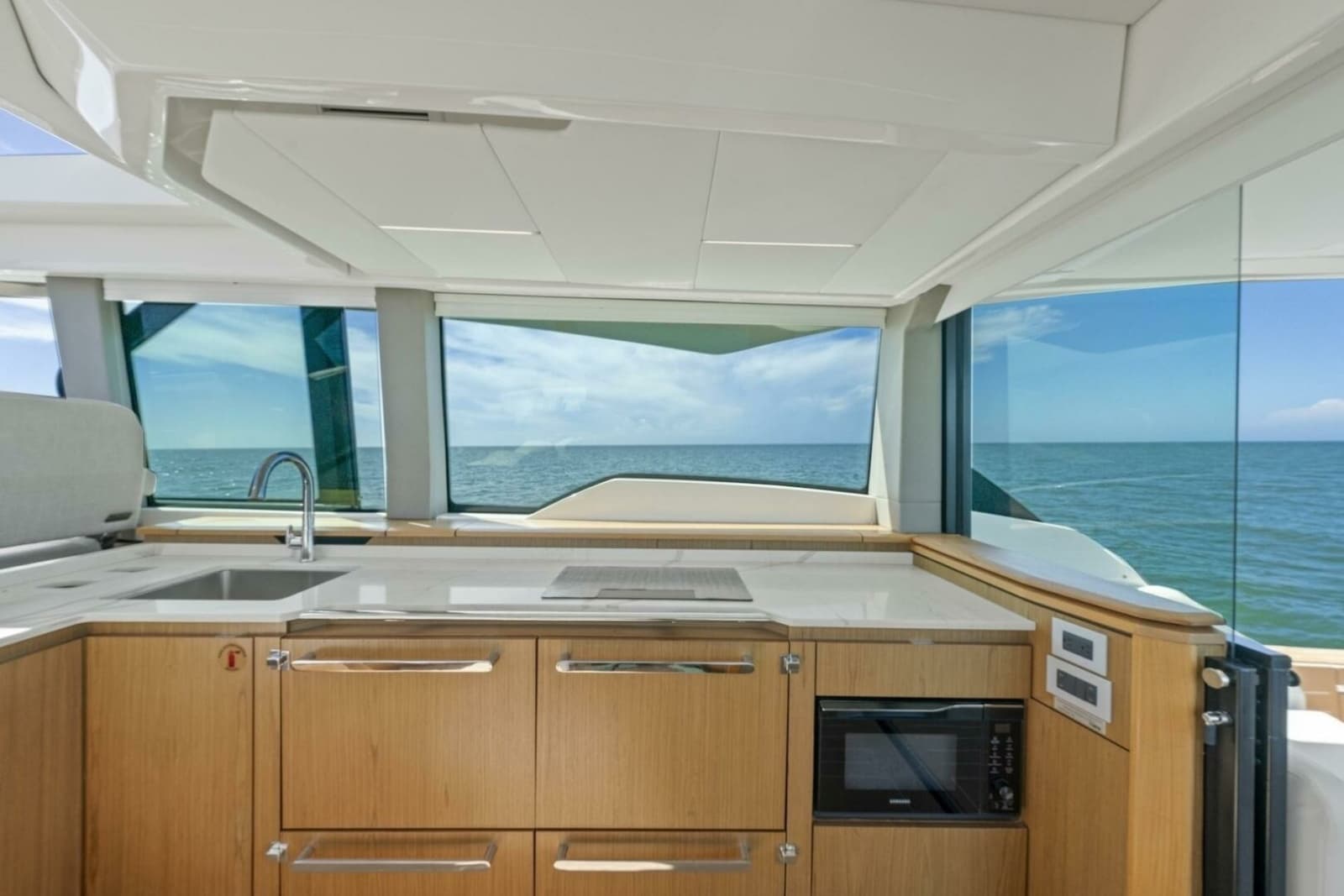 2023 Tiara Yachts EX 60 - Photo 24