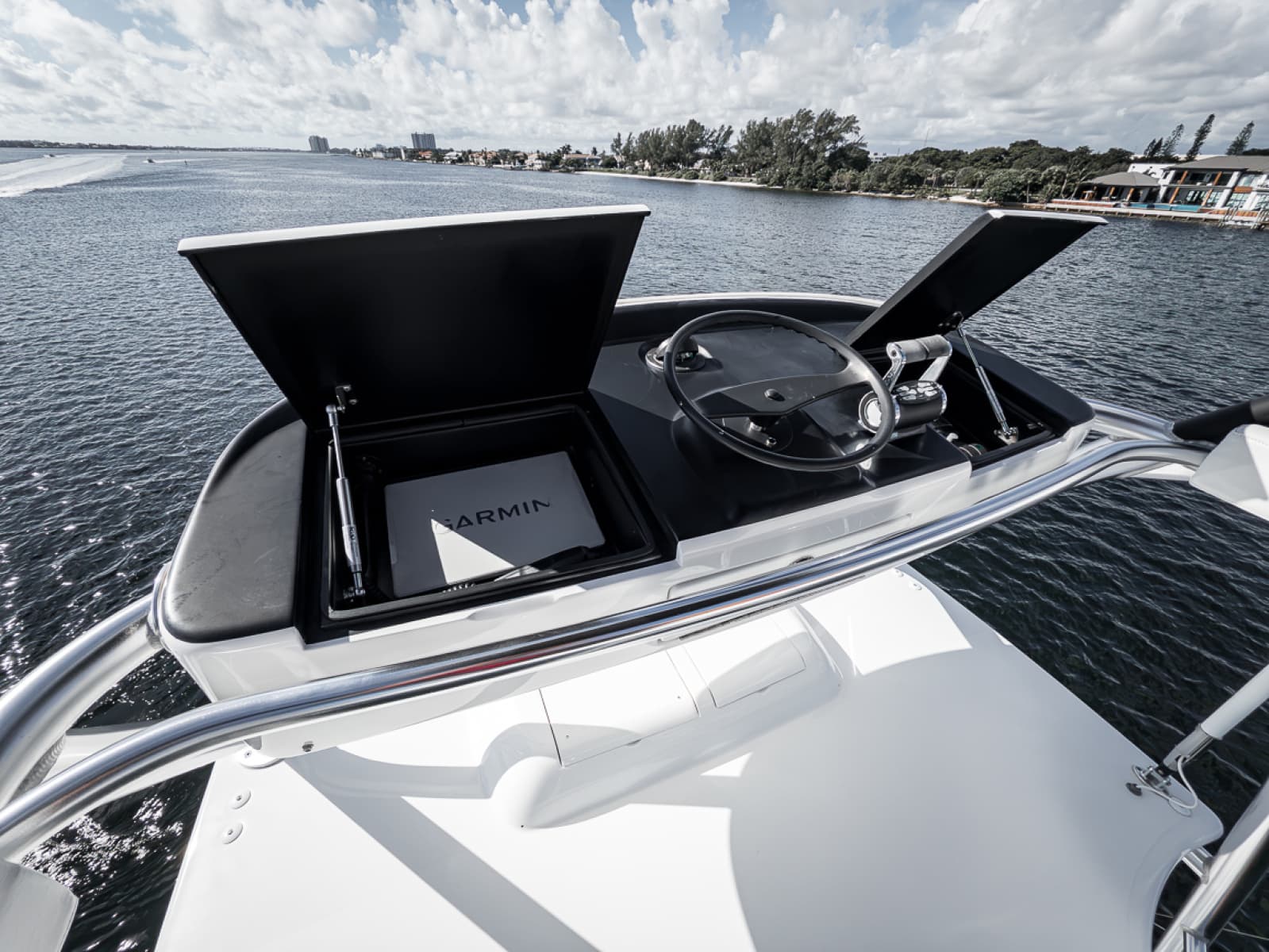 2020 Viking 68 Convertible - Photo 46