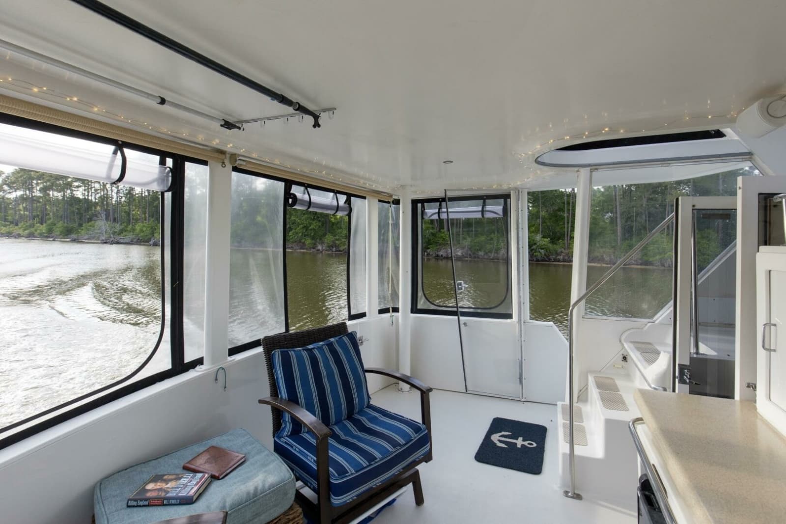 1997 Carver 445 Aft Cabin - Photo 33