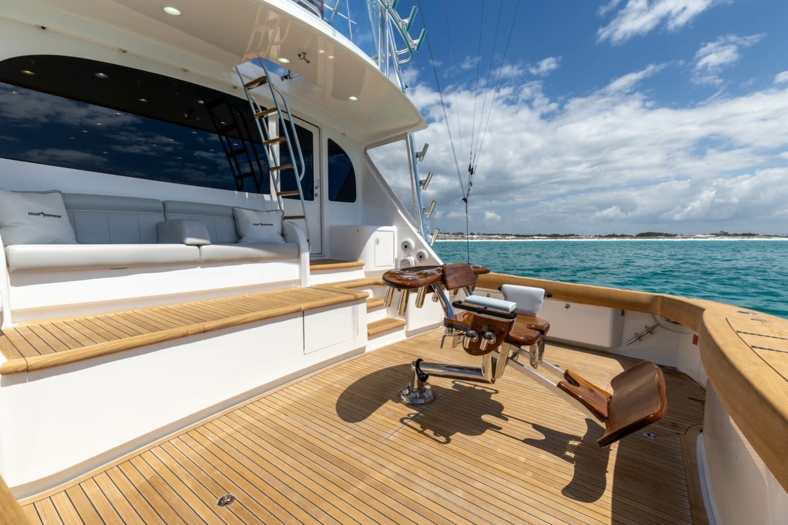 2023 Viking 72 Convertible - Photo 83