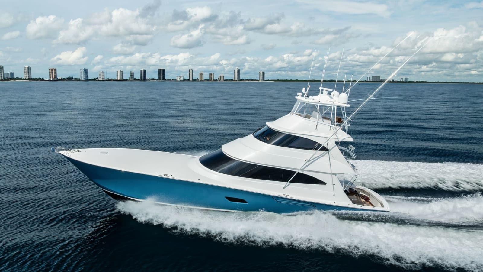 2017 Viking 80 Convertible - Photo 84