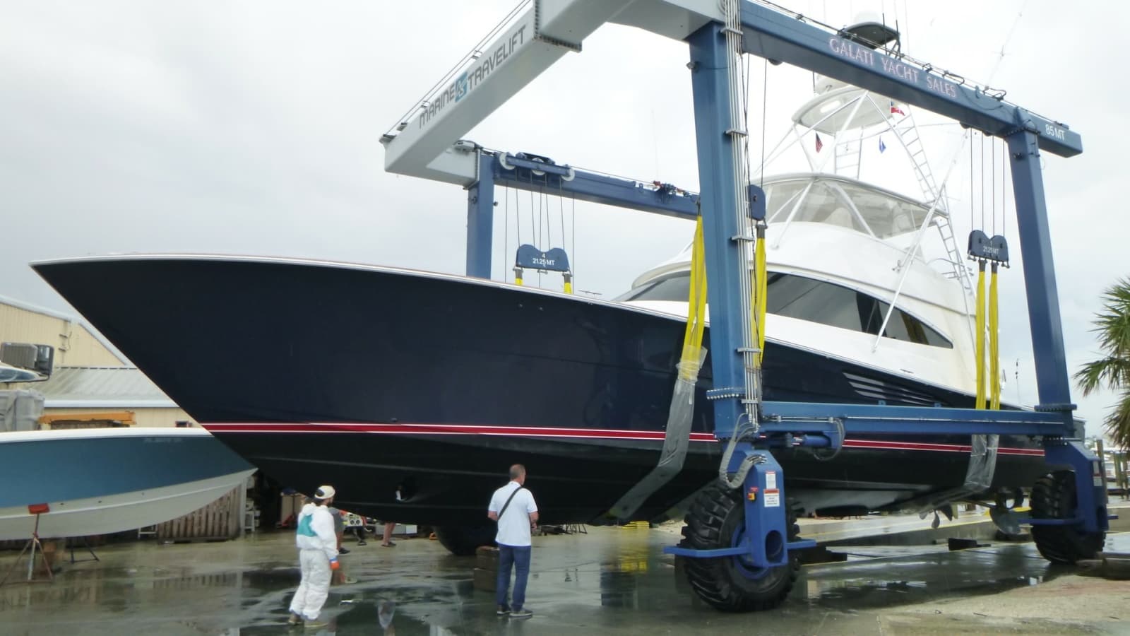 2022 Viking 68 Convertible - Photo 50