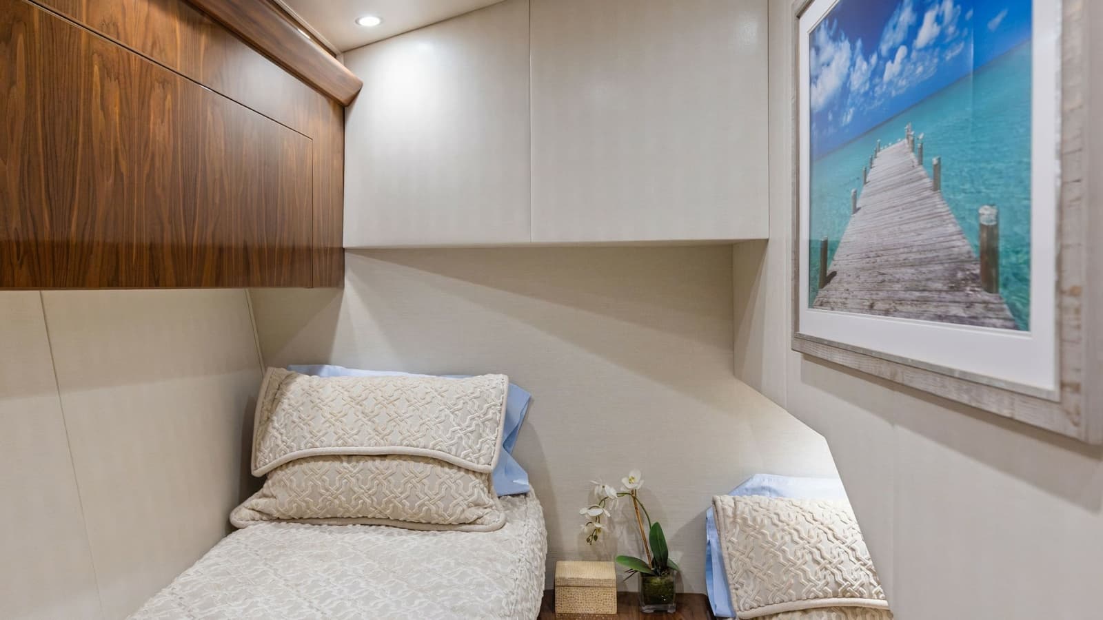 2018 Viking 62 Enclosed Bridge - Photo 69