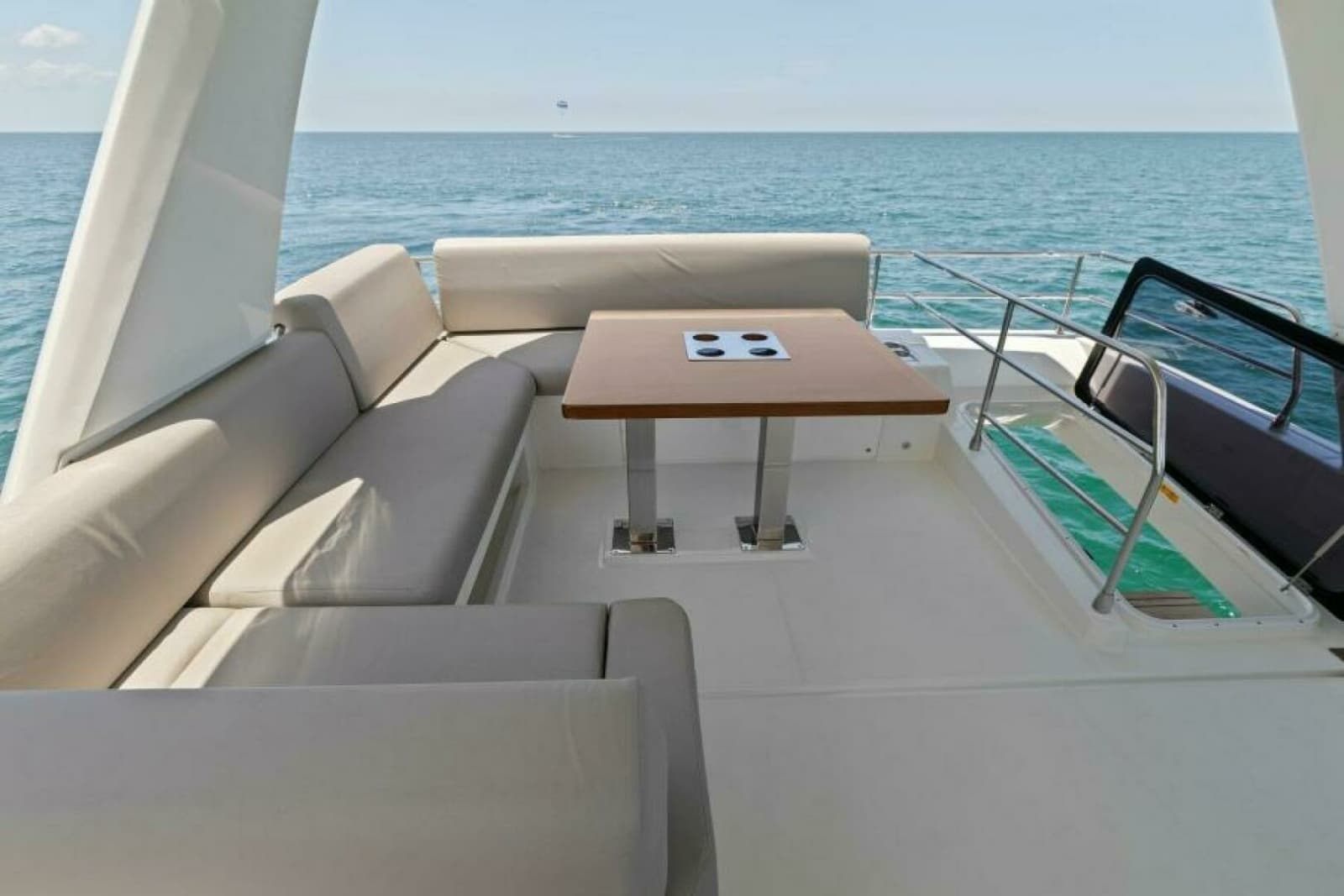 2022 Prestige 590 Flybridge - Photo 48