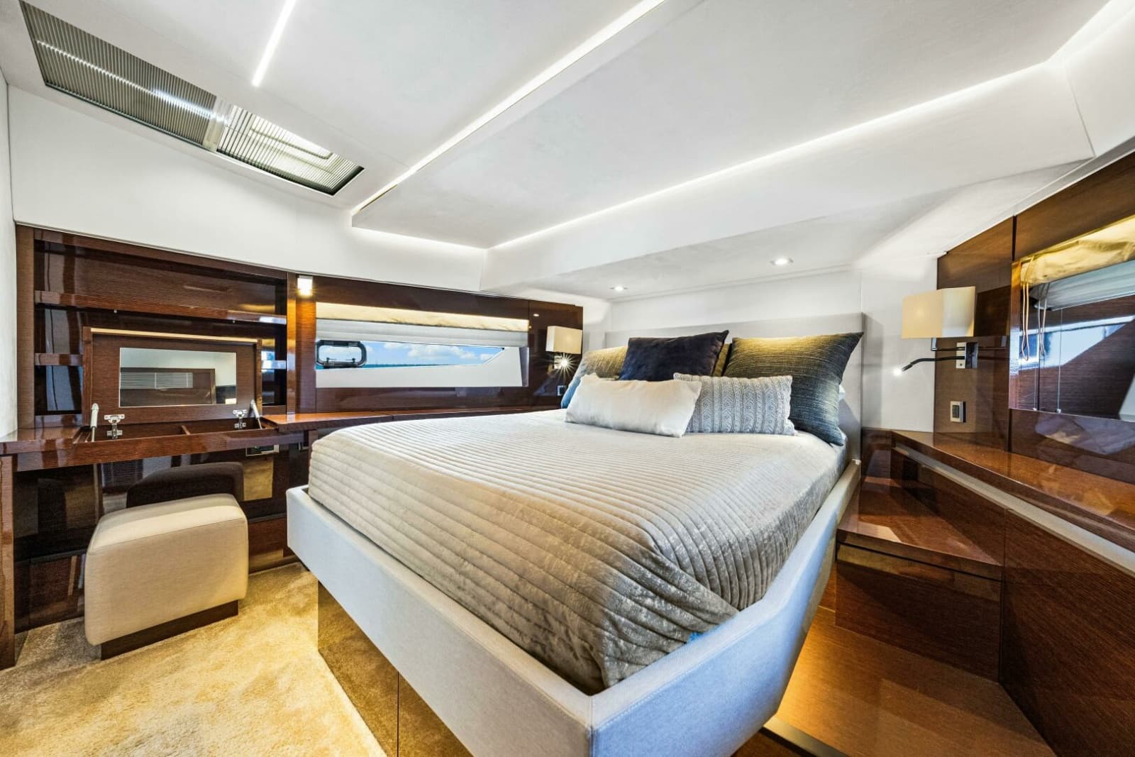 2019 Prestige 630 Flybridge - Photo 45