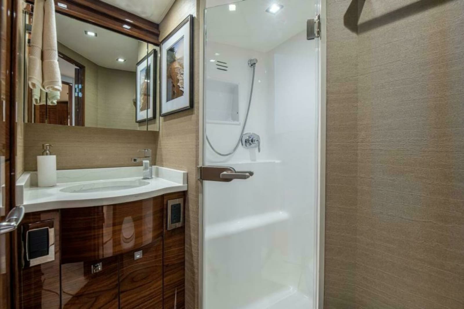 2023 Viking 64 Convertible - Photo 32