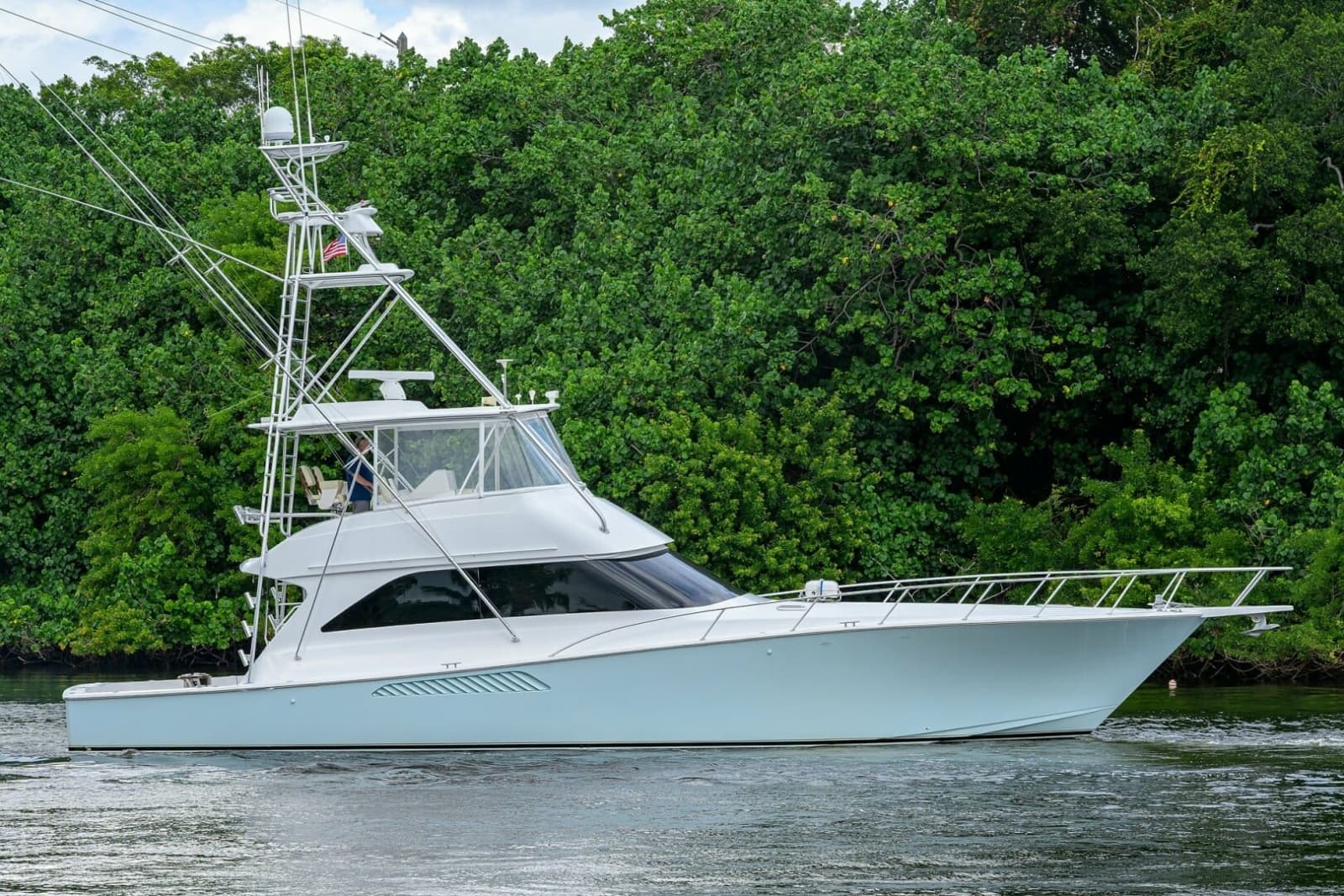 2004 Viking 56 Convertible - Photo 1