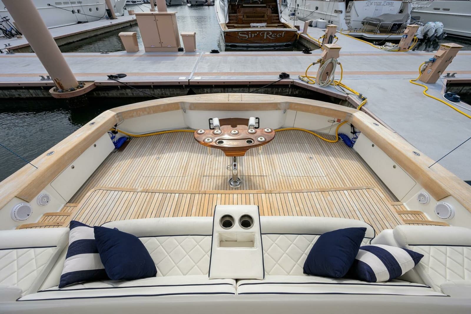 2017 Viking 92 Enclosed Bridge - Photo 28