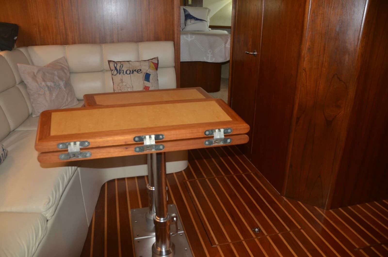2001 Tiara Yachts 4100 Open - Photo 6