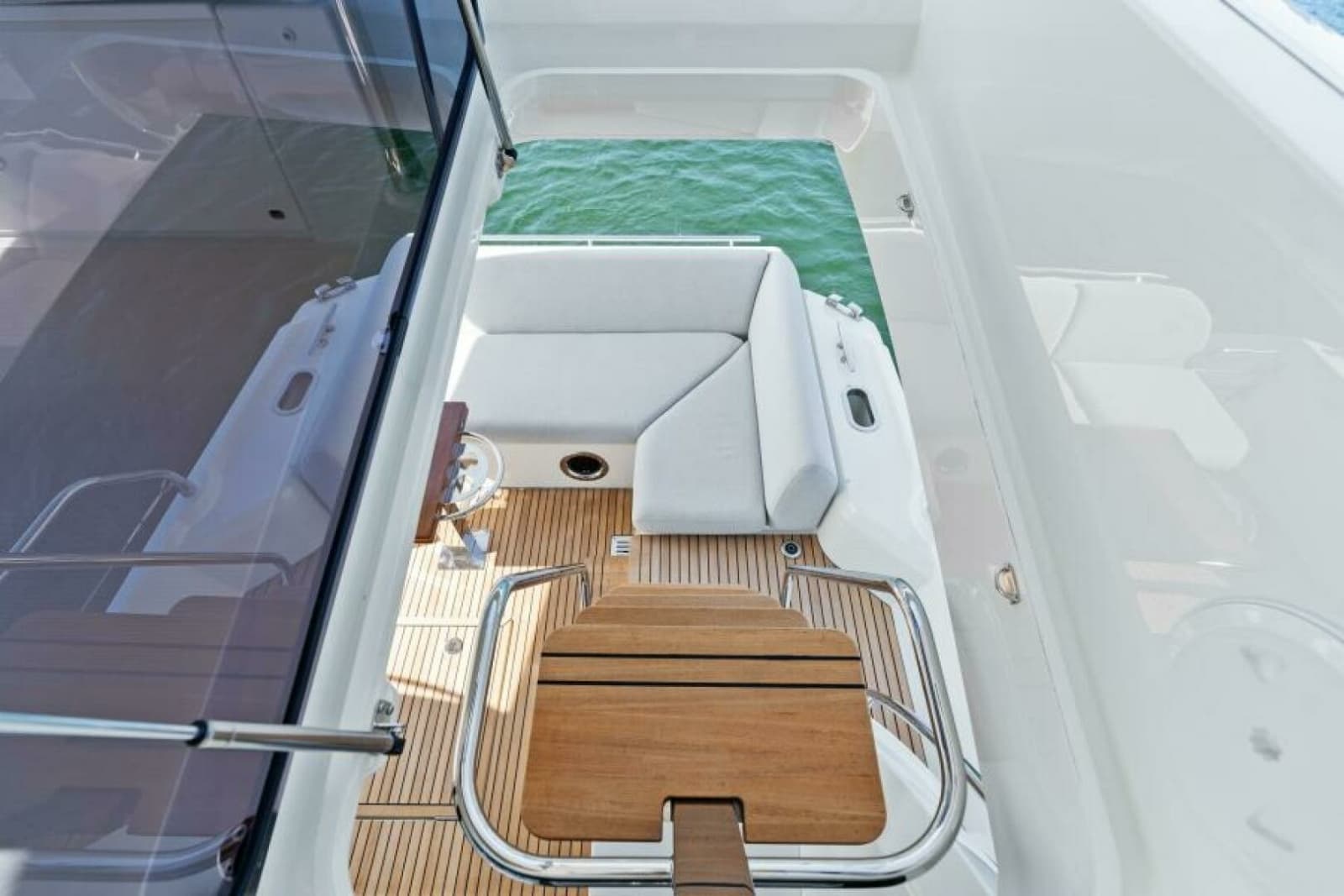 2020 Prestige 520 Flybridge - Photo 43
