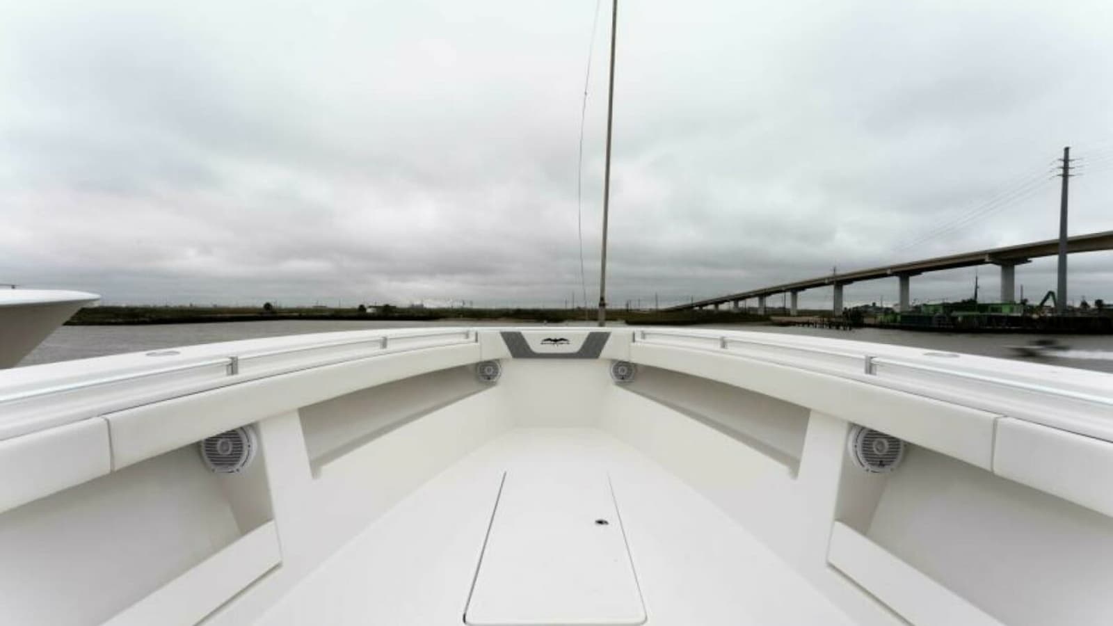 2019 Invincible 39 Open - Photo 6