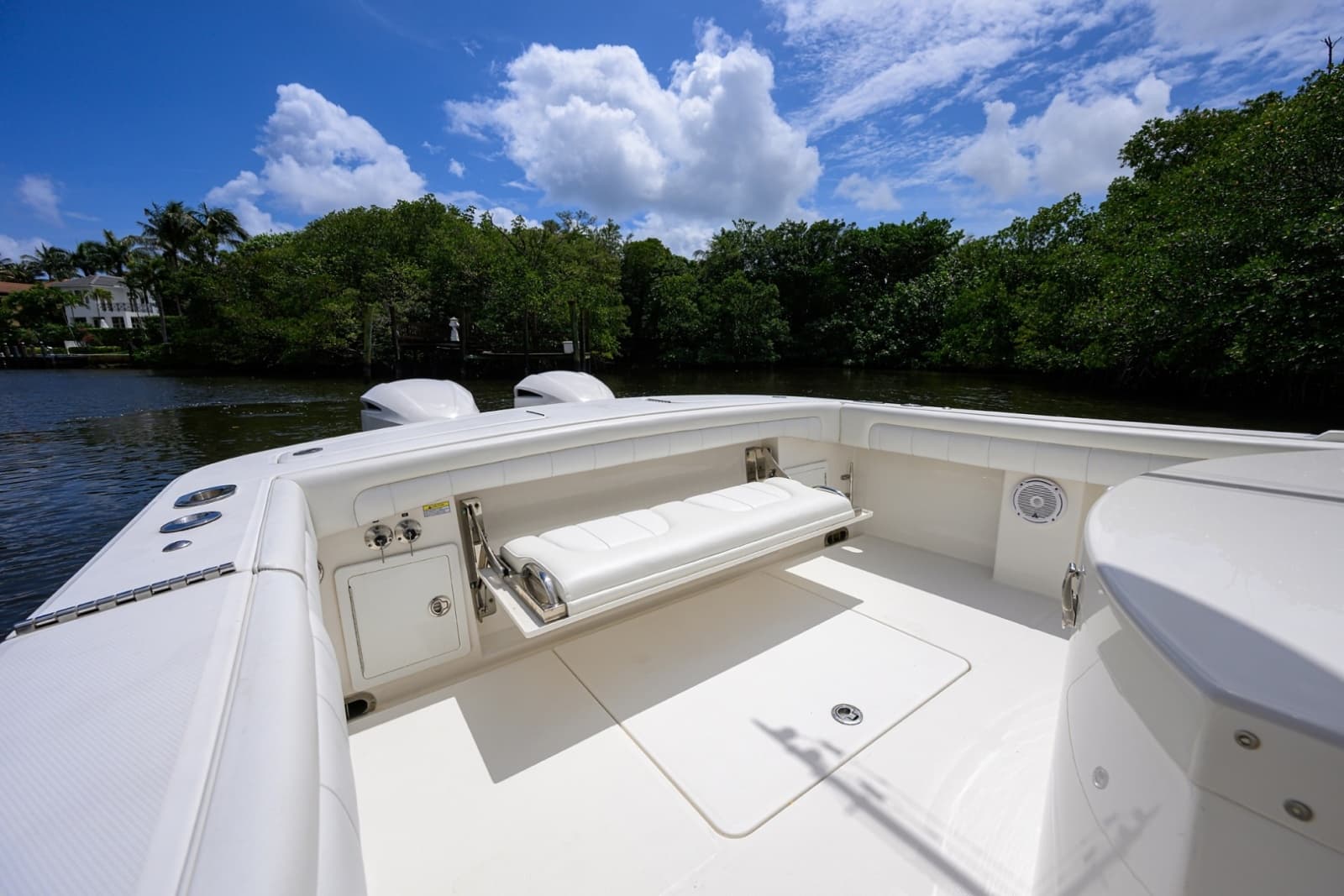 2019 Regulator 31 Center Console - Photo 42