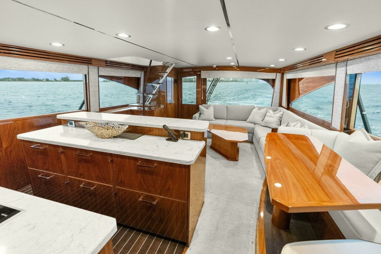 2022 Viking 68 Enclosed Bridge - Photo 9