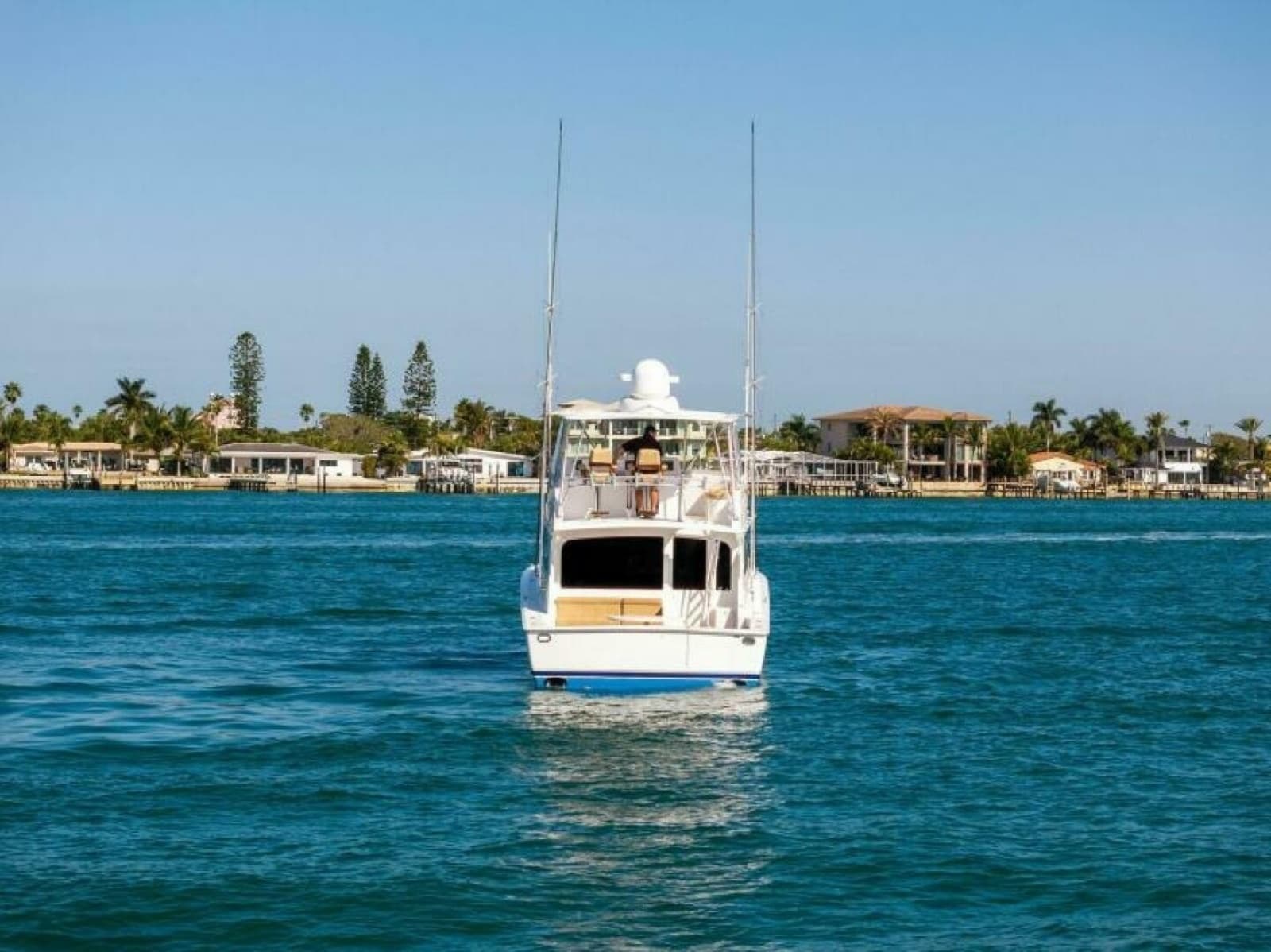 2003 Viking 48 Convertible - Photo 62