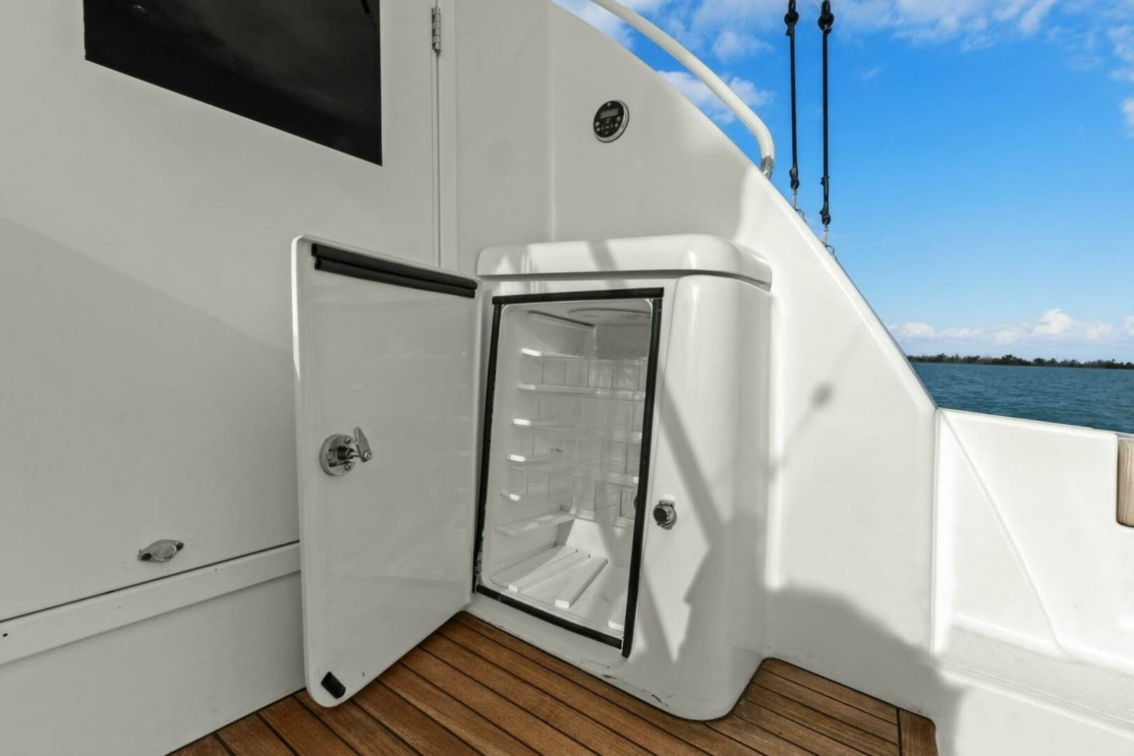 2013 Tiara Yachts 3900 Convertible - Photo 38