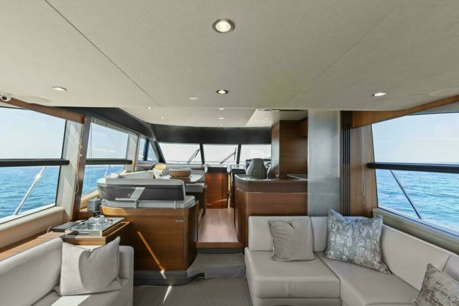 2016 Princess 60 Flybridge - Photo 2