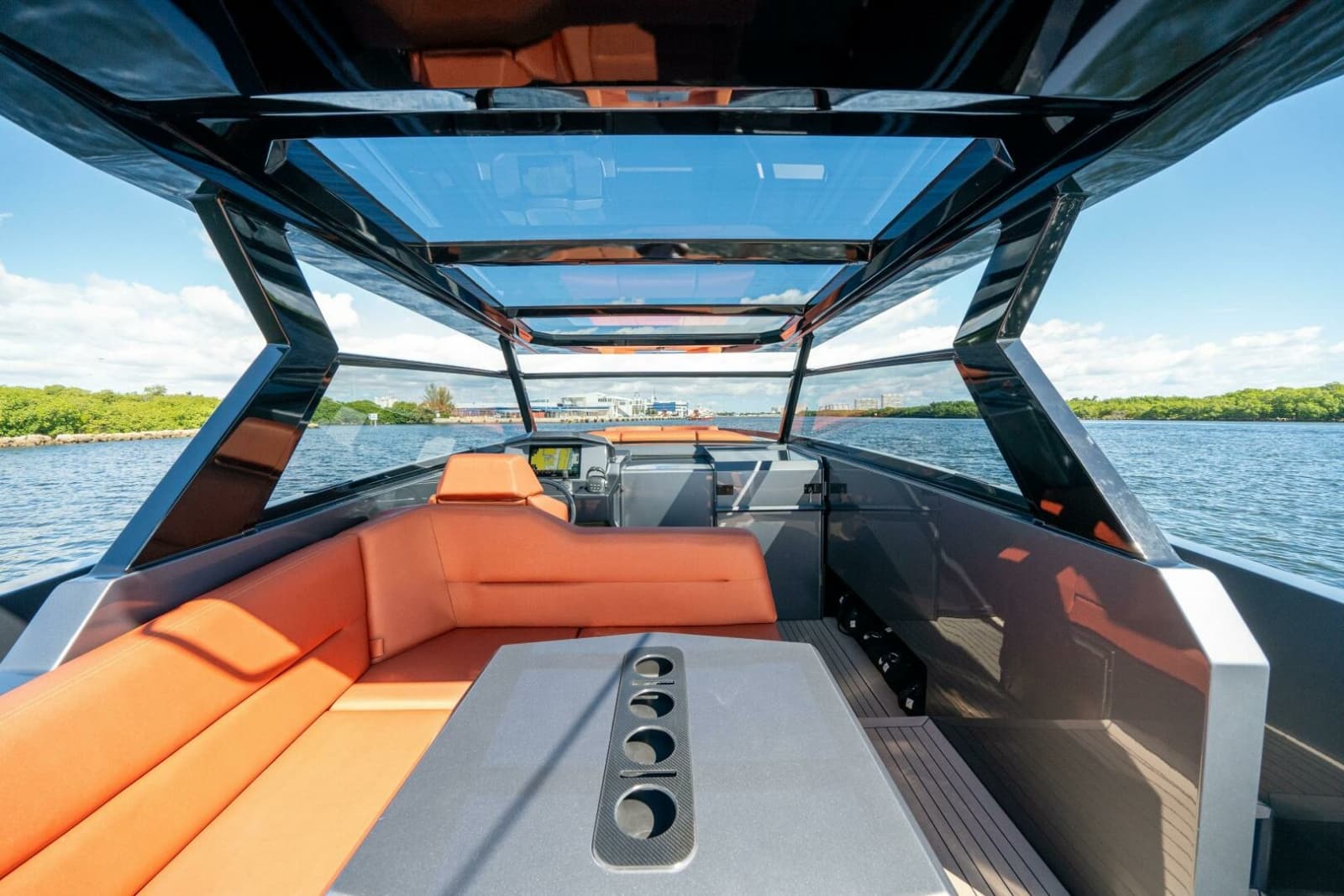 2022 Vanquish Yachts VQ45 - Photo 16