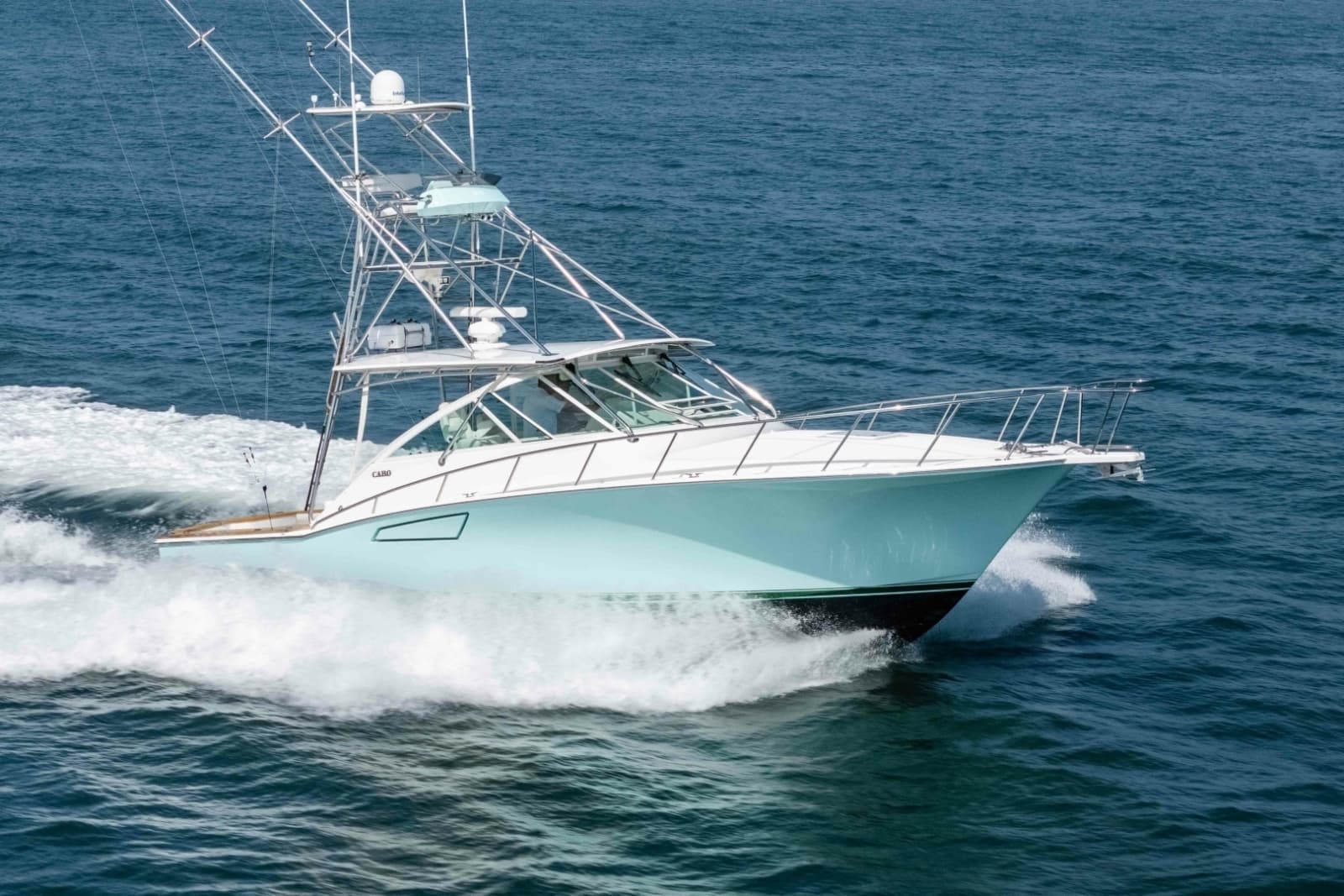 2005 Cabo 40 Express - Photo 28