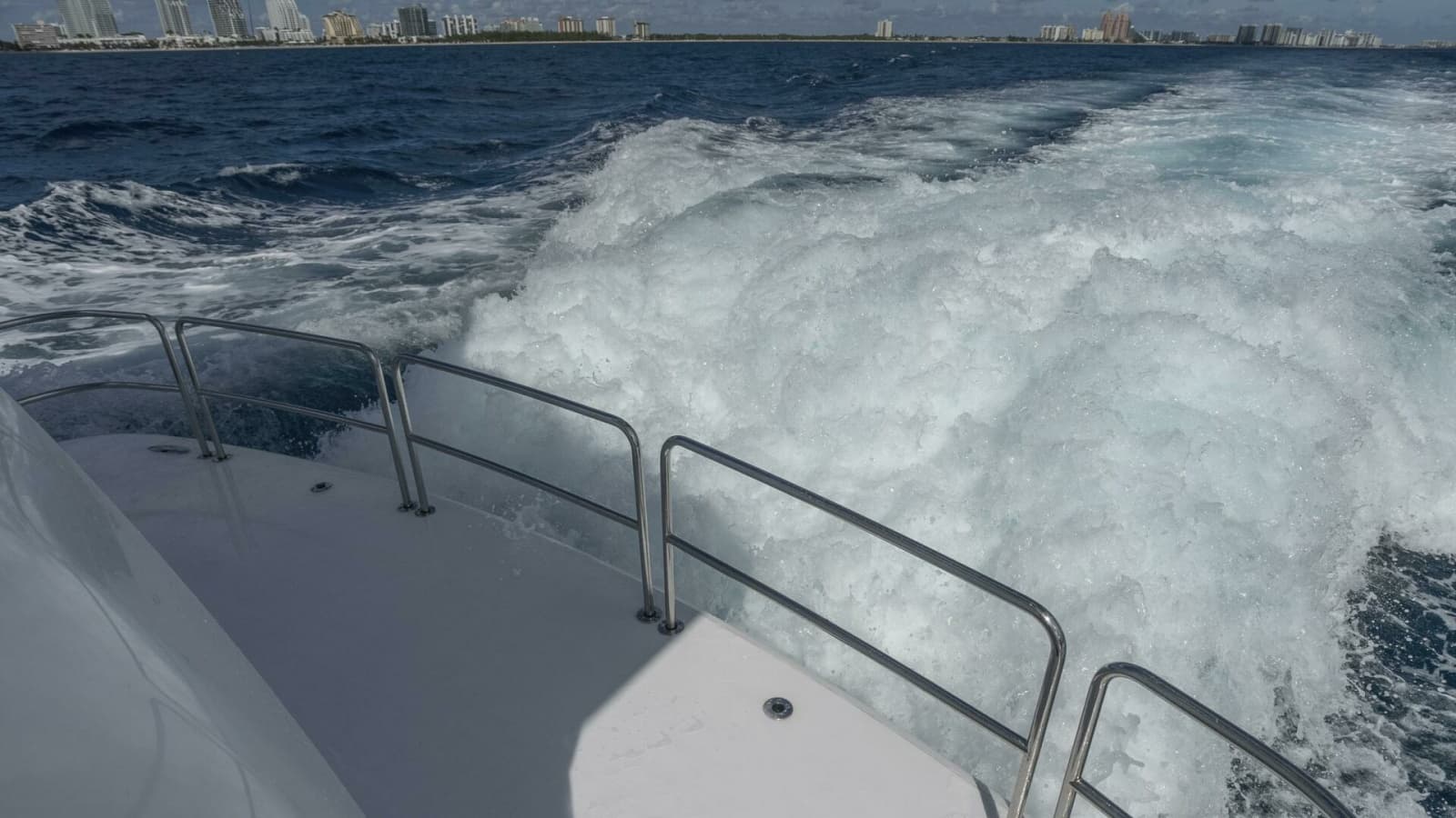 2007 Hatteras 80 - Photo 11
