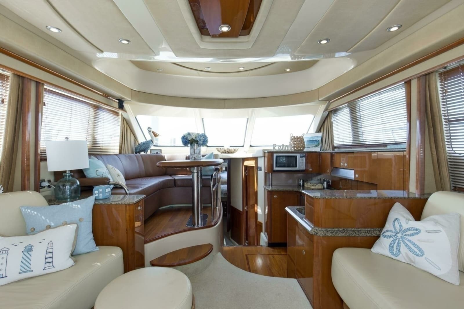 2007 Sea Ray 52 Sedan Bridge - Photo 2