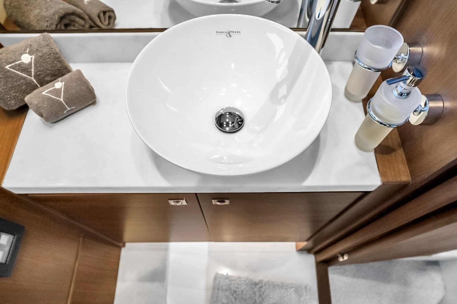 2016 Princess V58 - Photo 40