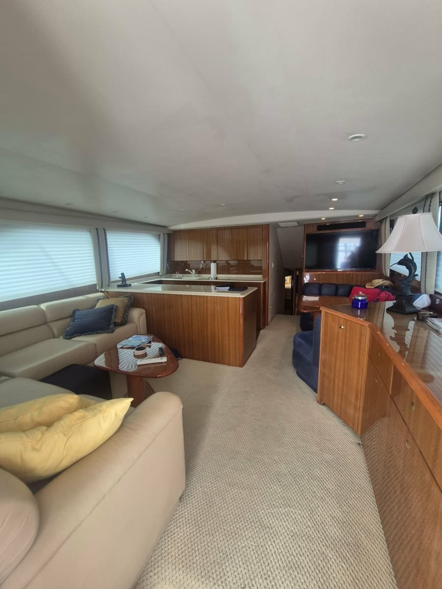 2006 Viking 56 Convertible - Photo 19