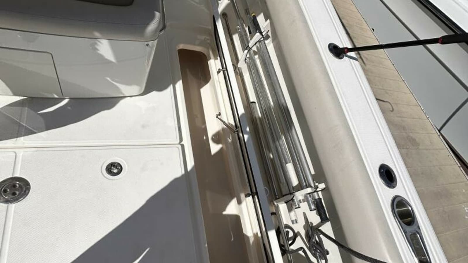 2017 Boston Whaler 330 Outrage - Photo 29