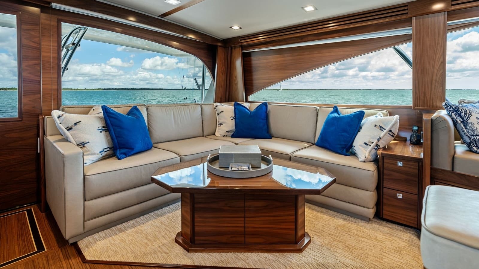 2024 Viking 68 Convertible - Photo 5