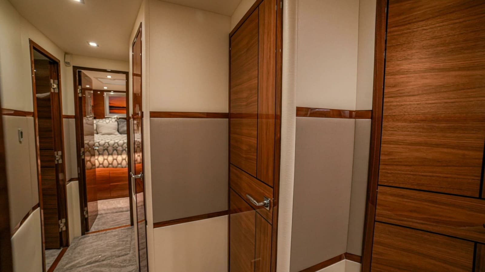 2023 Viking 72 Convertible - Photo 90