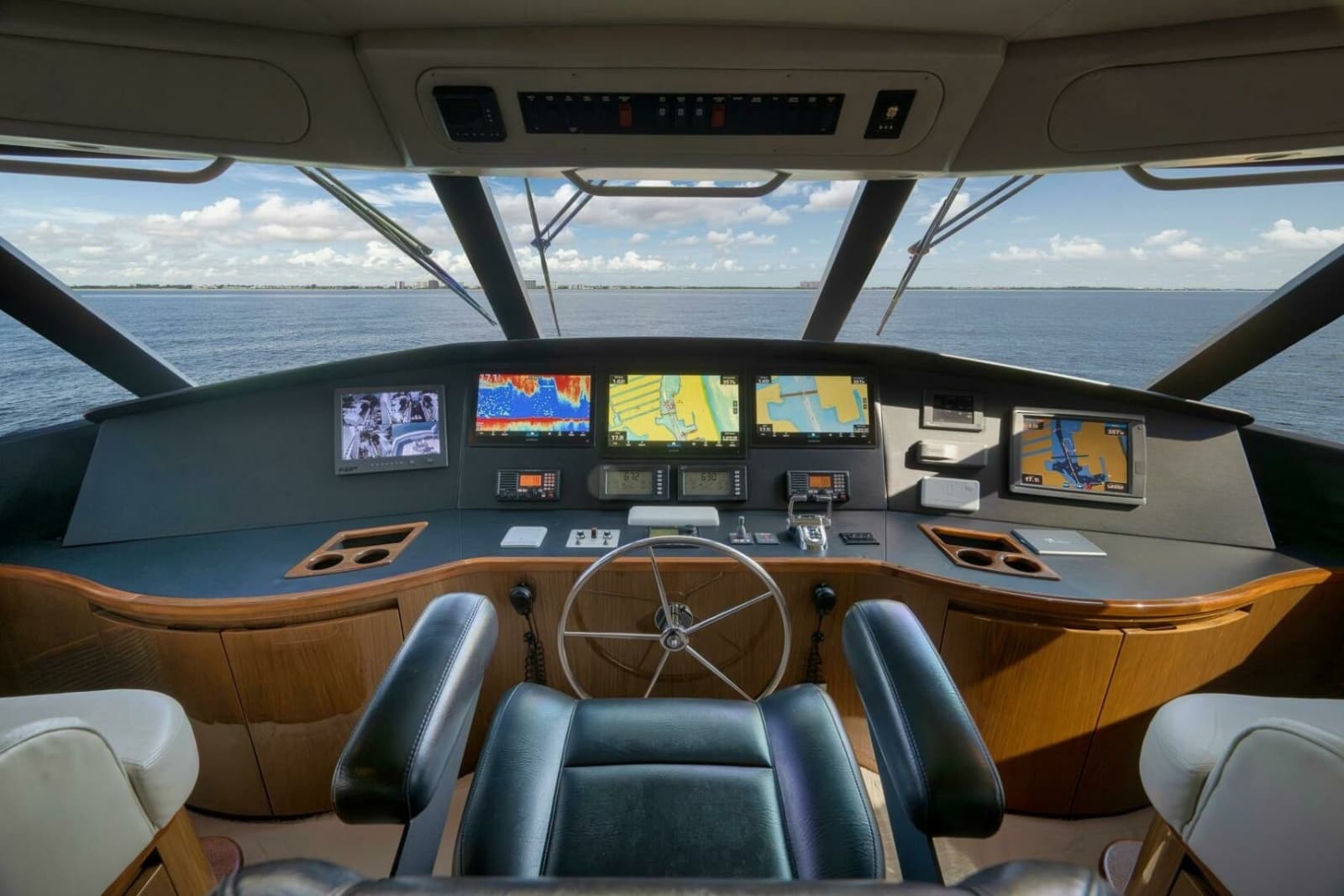 2011 Viking 76 Enclosed Bridge - Photo 129