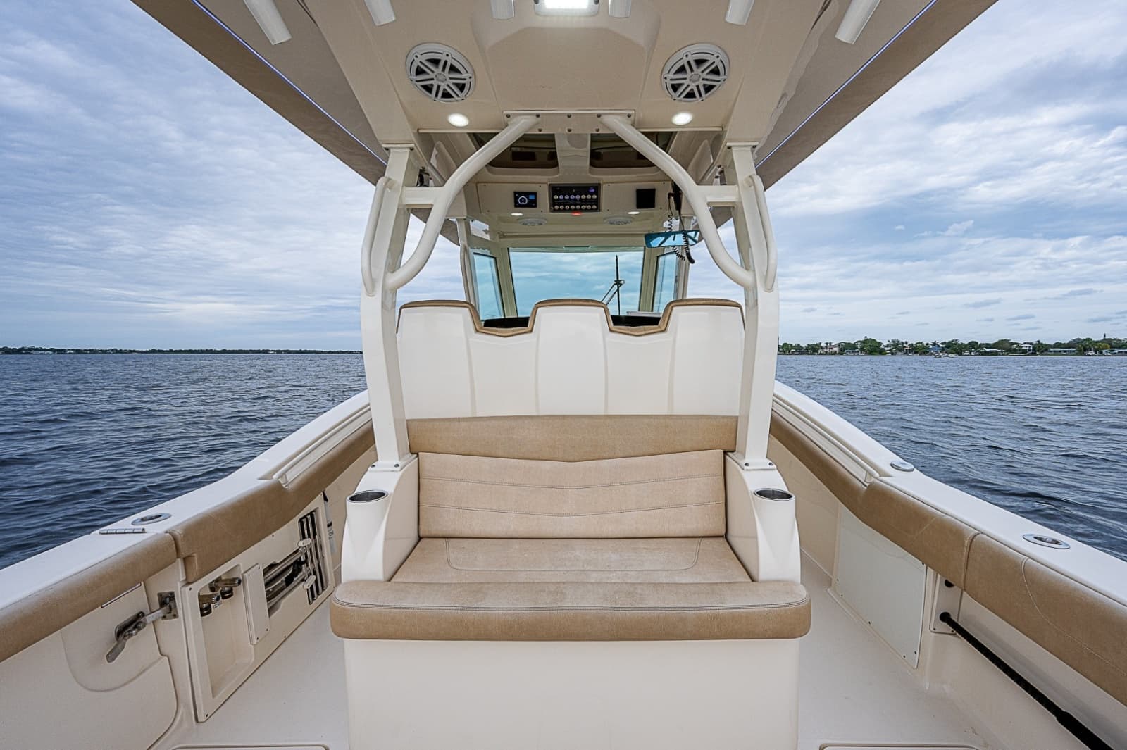 2018 Scout 355 LXF - Photo 43