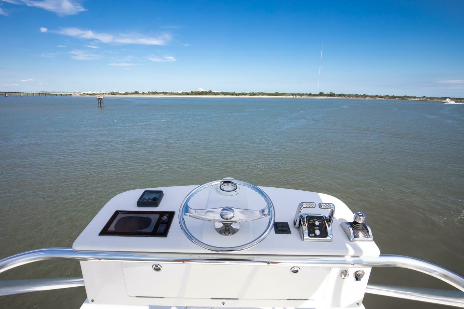 2015 Ocean Yachts 64 Convertible - Photo 22