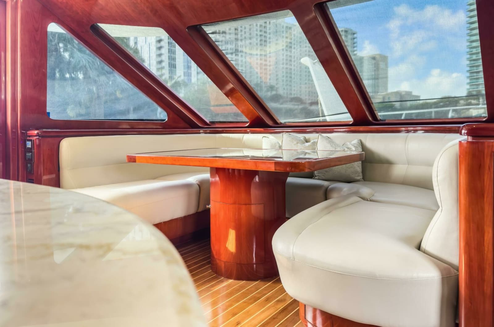 2005 Ocean Alexander 80 motoryacht - Photo 19