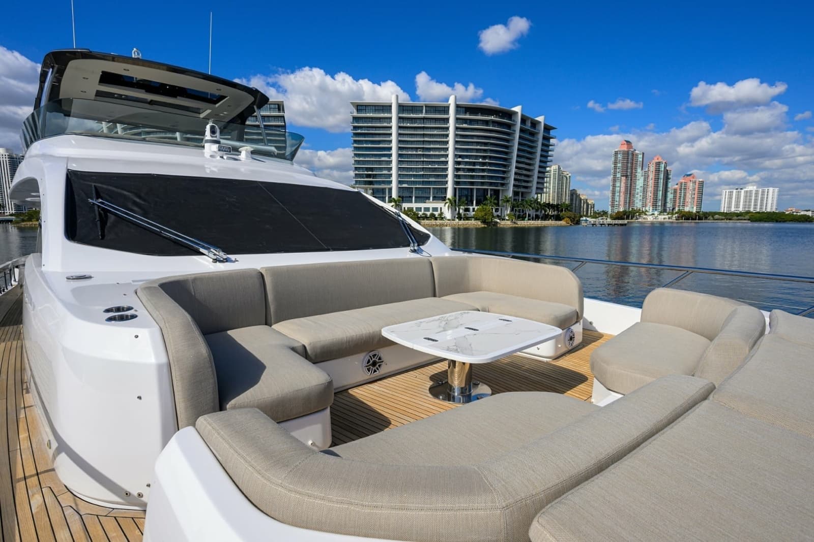 2024 Azimut Fly 78 - Photo 17