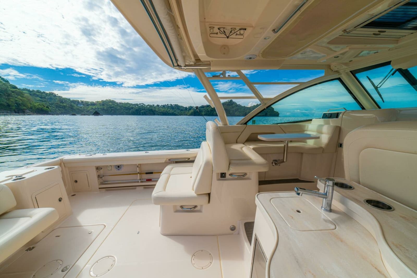 2020 Grady-White Freedom 375 - Photo 45