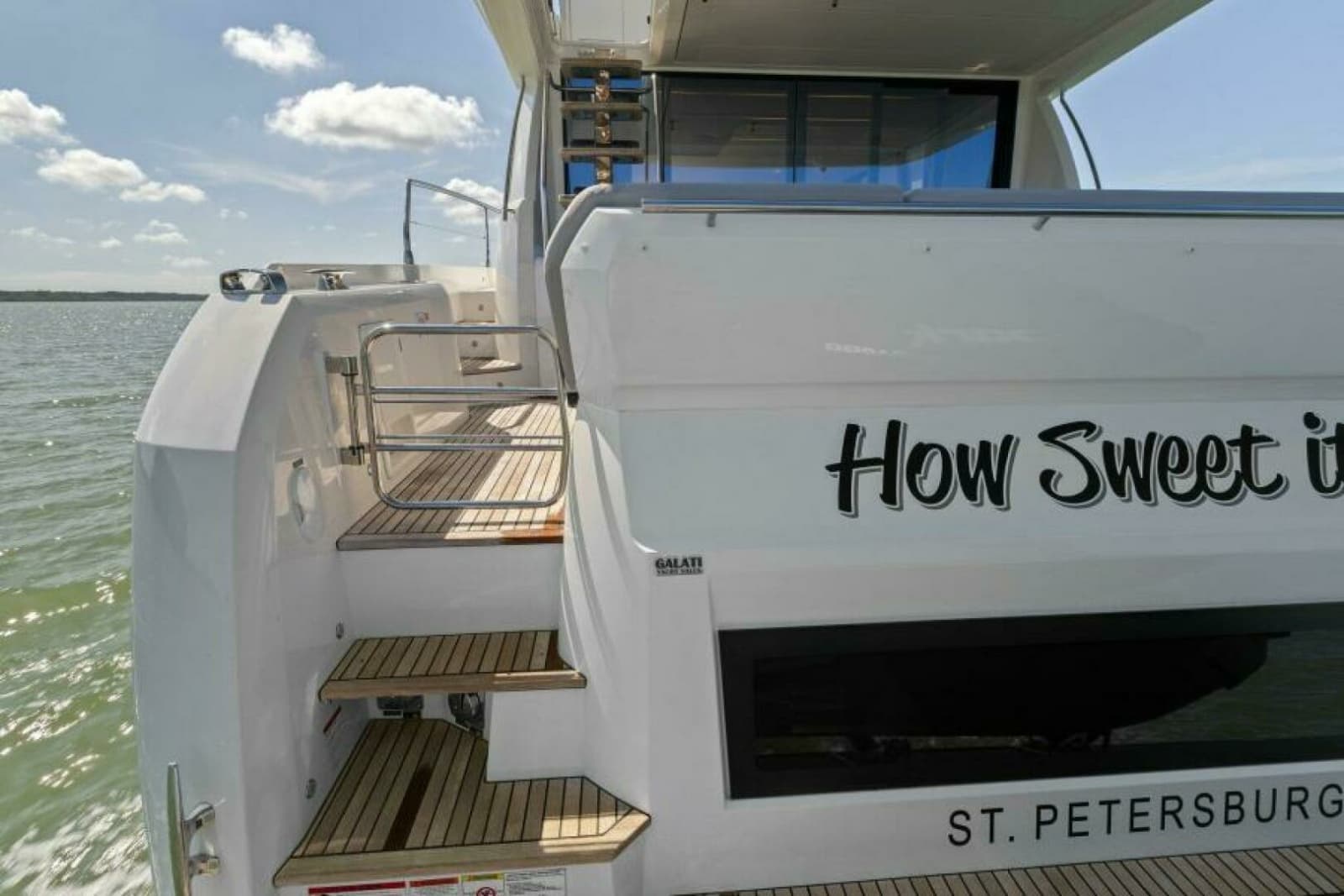 2022 Prestige 590 Flybridge - Photo 6