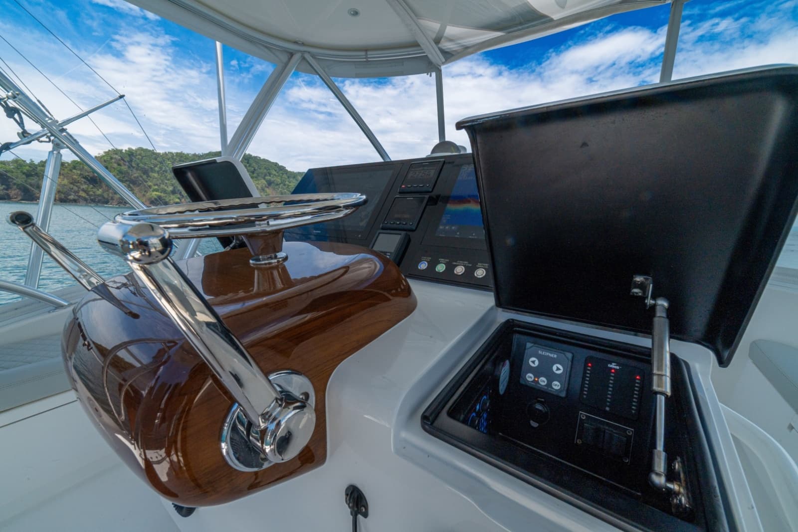 2023 Viking 46 Billfish - Photo 35