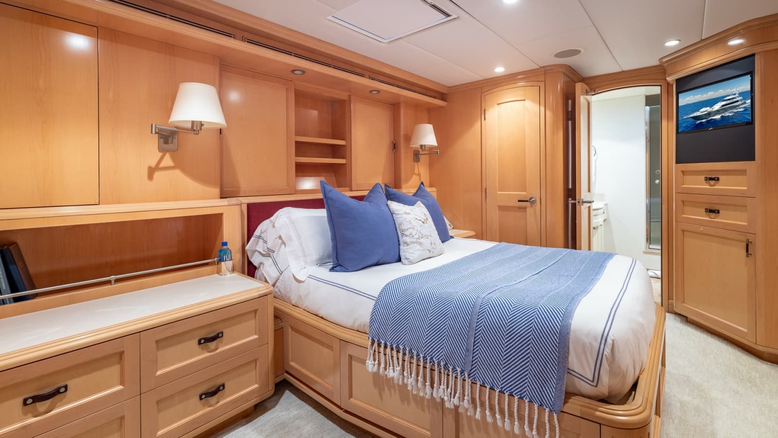 1998 Trinity Yachts 144  - Photo 40